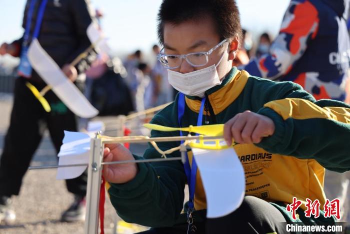 在一个晴朗的日子里，北京园区的航空飞行营地