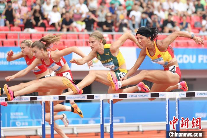 吴艳妮成都大运会女子100米跨栏预赛12秒98强势晋