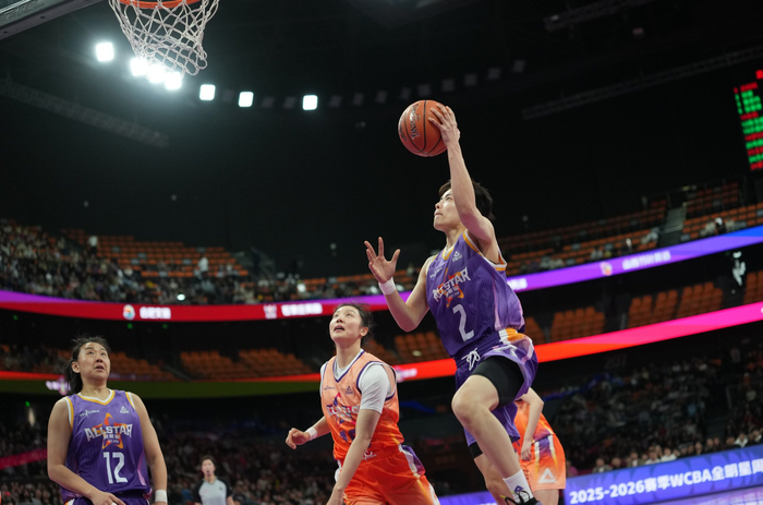 WCBA全明星赛南区险胜北区 陈明伶荣膺MVP