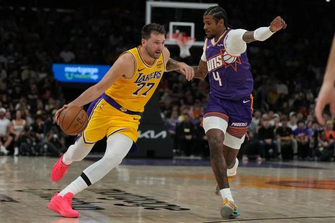 东契奇左腿筋二级拉伤将缺席湖人赛季剩余比赛